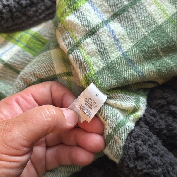 Aerie Cloud Sherpa Vest Flannel Button up with Pockets Size Medium Gray - Picture 12 of 12